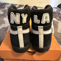 NIKE BLAZER MIDS  - NEW IN BOX - MEN'S 10.5