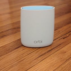 Netgear Orbi WiFi Mesh: Router And Satellite