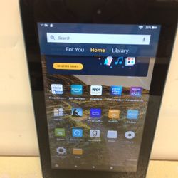 Amazon Fire 7 9th Gen 16GB Wi-Fi Alexa 7” Display Model M8S26G W/Charger