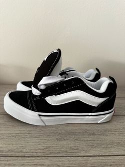 Vans Little Kids Knu Skool Shoe
