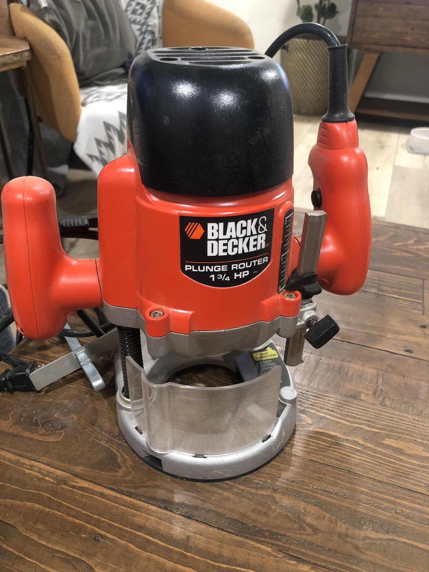 Black And Decker Plunge Router for Sale in Vista, CA - OfferUp