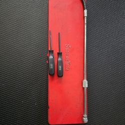 Snap on and blue point carburetor adjusters tools and snap on box ( Read description)
