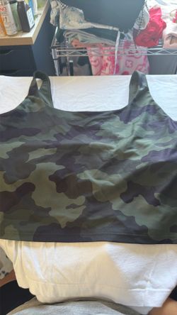Old Navy active Workout Set green and black Camo size 2x
