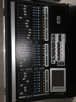 Allen & Heath AH-GLD2-112 - 48 x 30 digital mixer and snake digital