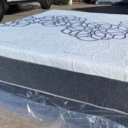 King Bamboo Cool Gel Memory Foam!•••