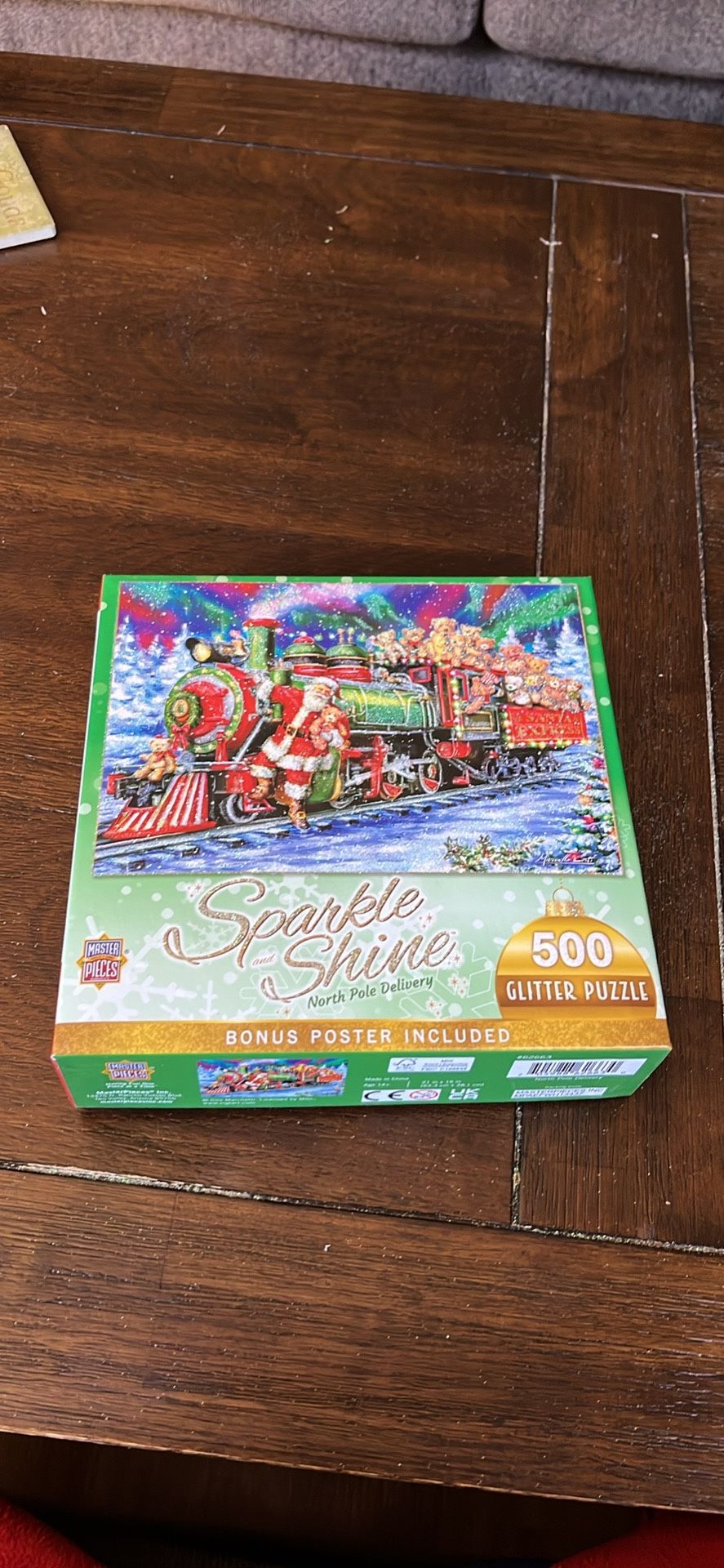 Sparkle Shine North Pole Delivery 500 piece glitter puzzle - Master Pieces