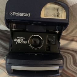 Polaroid One Step Auto Focus Instant Camera