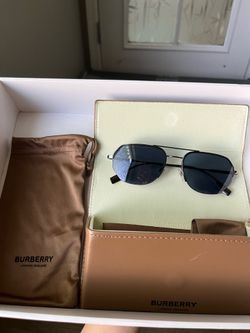Burberry $450 Retail