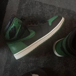 Pine Green Jordan 1s