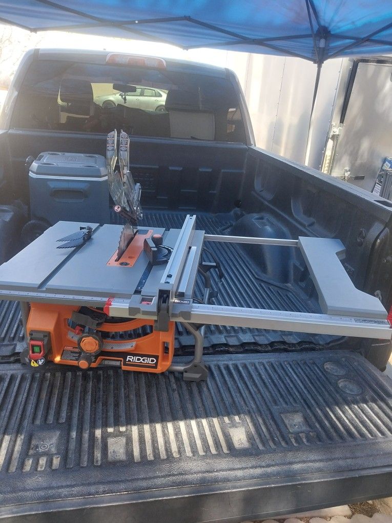 RIDGID TABLE SAW 10"