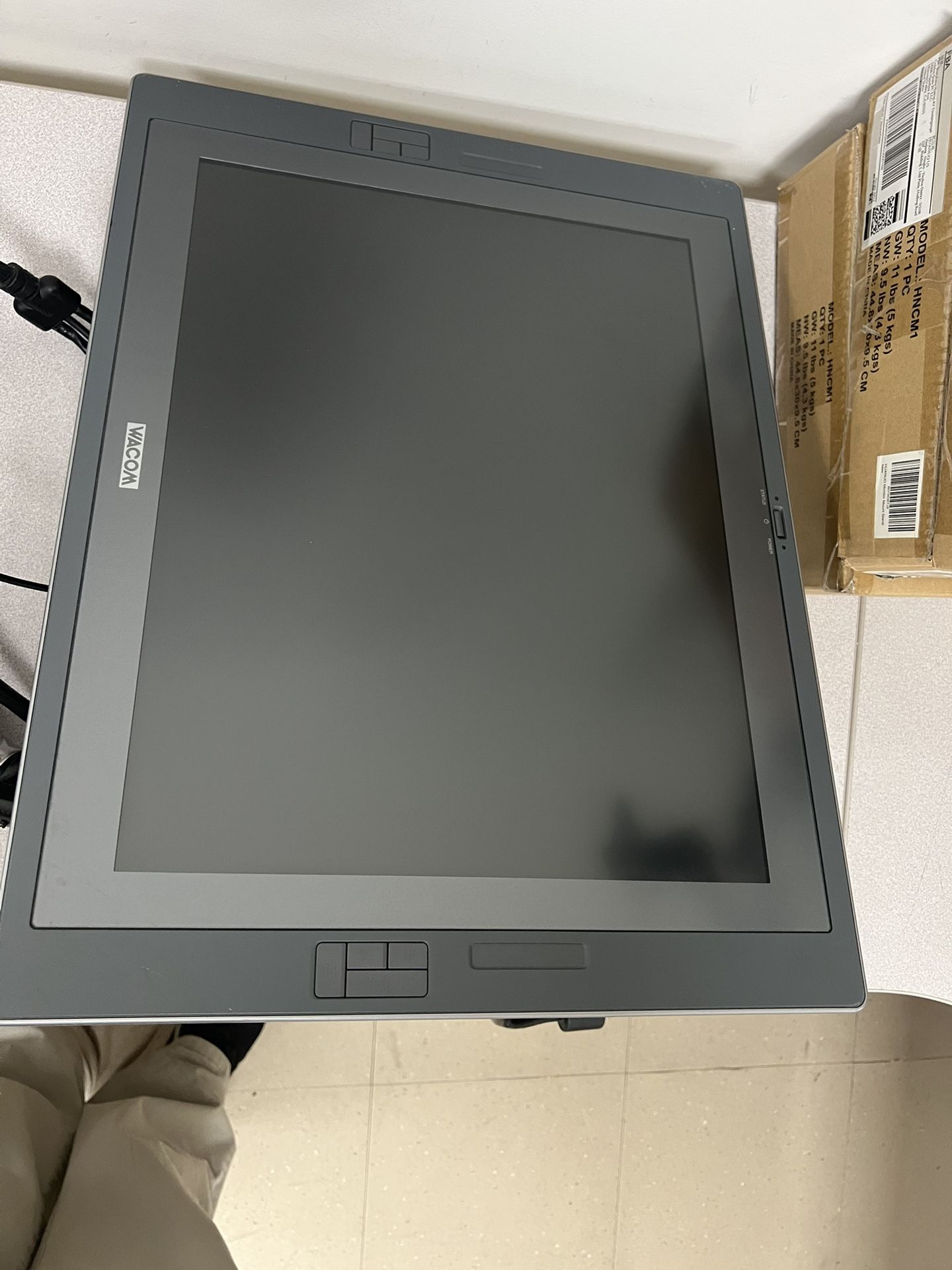 Wacom DTZ 2100 With Stand