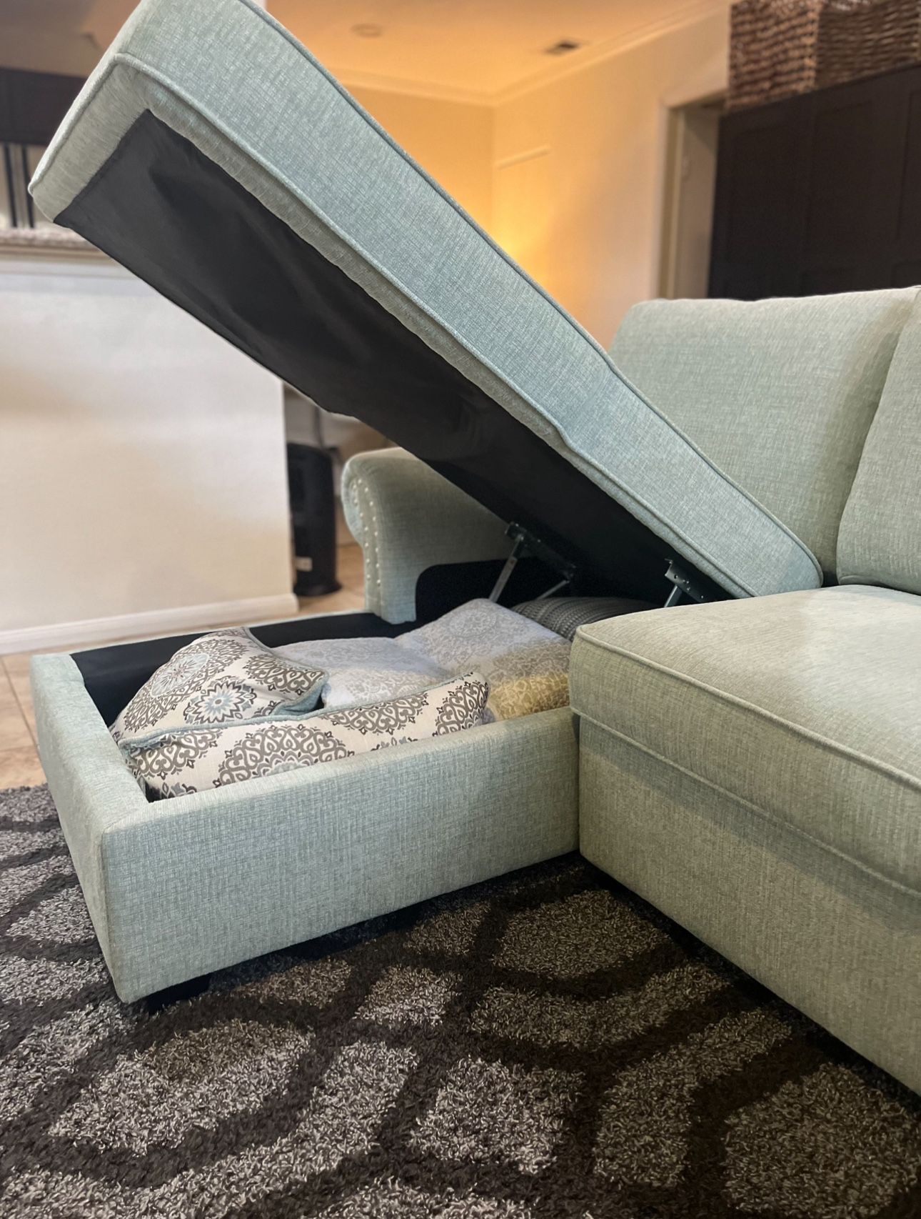 Sectional sofa 