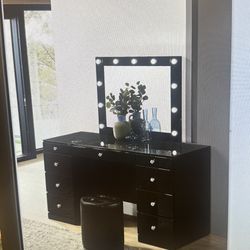 Vanity Black 