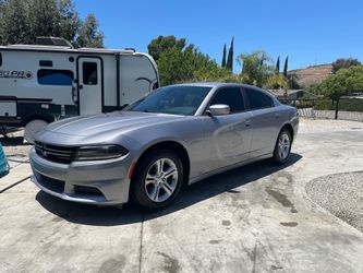 2015 dodge charger se