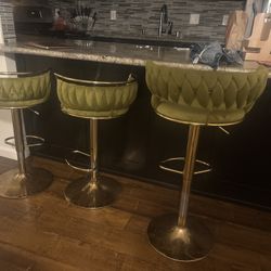 Set Of 3 Bar Stools $100