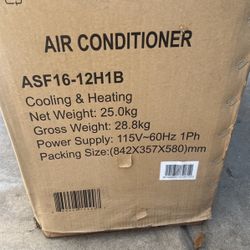 White Split Air Conditioner 