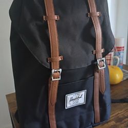Selling Hershel Backpack 🎒! Brand New