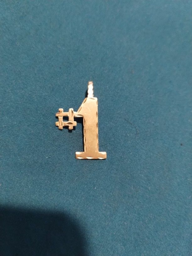 2gm 14k #1 chain Pendent 
