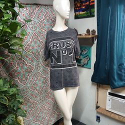 Take That 'Trust No 1' Cotton Graphic Tee, Size M