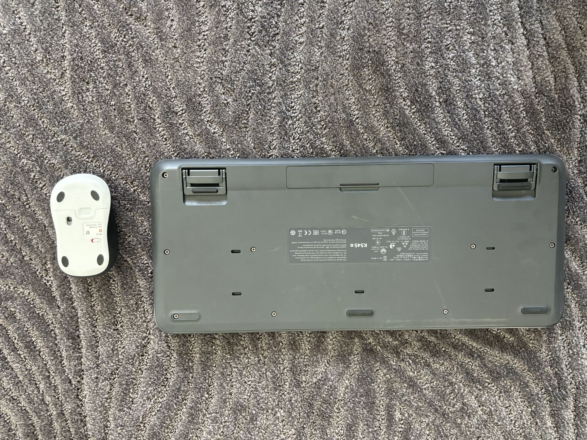 Logi Wireless keyboard & Mouse