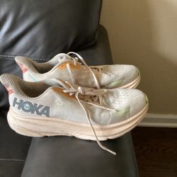 Women’s Tennis Shoes