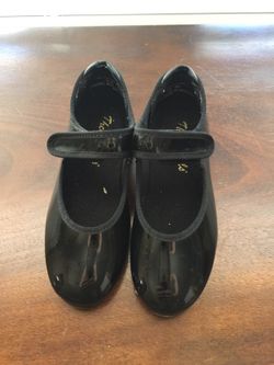 Tap shoes size 9 toddler