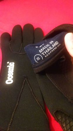 Xs dive gloves. 5mm