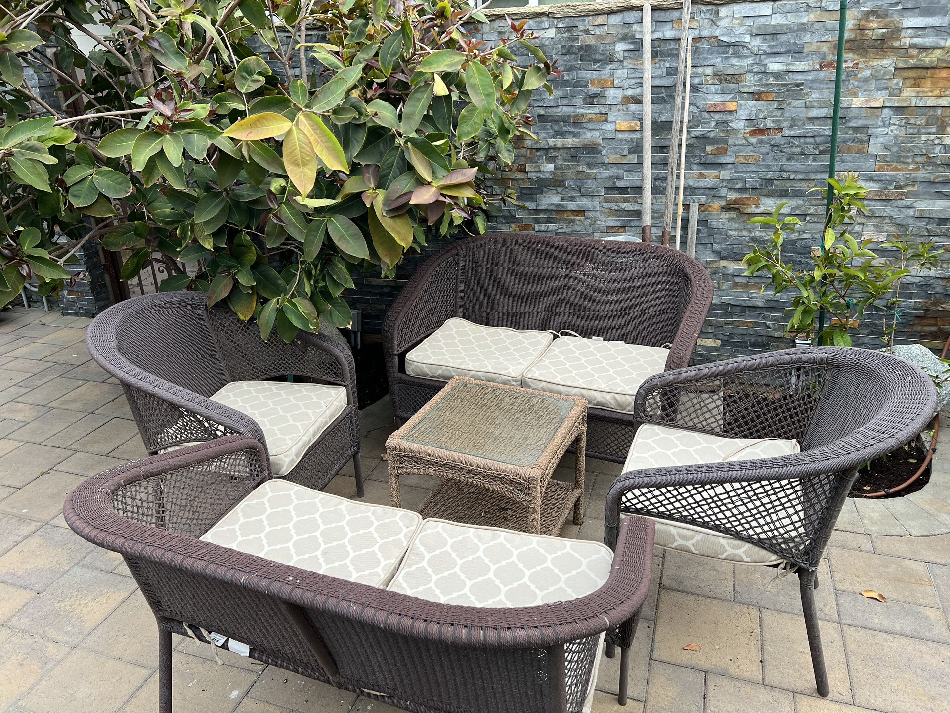 Patio Set for Sale in San Diego, CA OfferUp