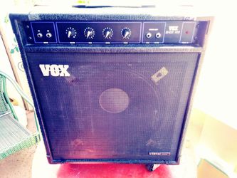 VOX BASS AMPV100VWATTS.