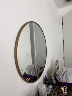 Round Mirror