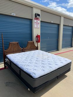 King size bed