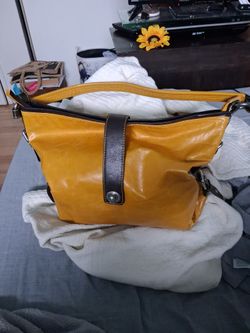 Nina BOSSI SHOUDER PURSE (Cash Only