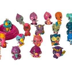 Lot of 19 Hatchimals CollEGGtibles Mini Animal Figures Toys