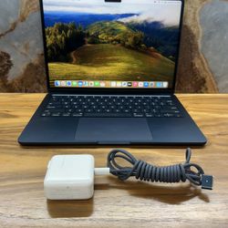 Apple MacBook Air Laptop MLY33LL/A 13" M2 Chip 256GB SSD 8GB Ram Midnight *LOW CYCLES* Like NEW!!,apple,apple MacBook Air,MacBook Air,M2 MacBook Air 
