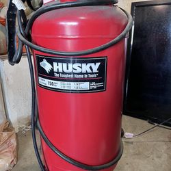 Husky 26 Gallo Air Compressor 