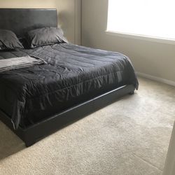King Size Mattress/box Spring FREE