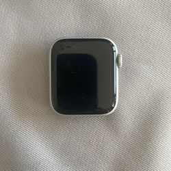 Apple Watch Series 4 - 40mm