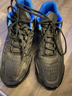 Men’s Tennis Shoes