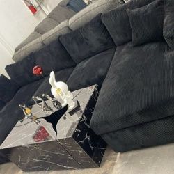 Selling Sectional/Ask For Price. Preguntar Precio. Not Free