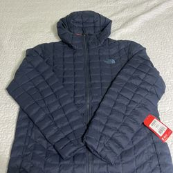 North Face Thermal Ball Hooded Jacket Size XL