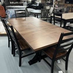 Ashley Butterfly Leaf Table 