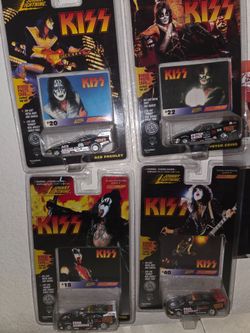 johnny lighting kiss set