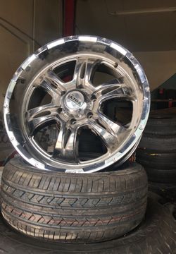 Six lug Chevy chrome wheels