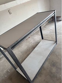 Storage shelf