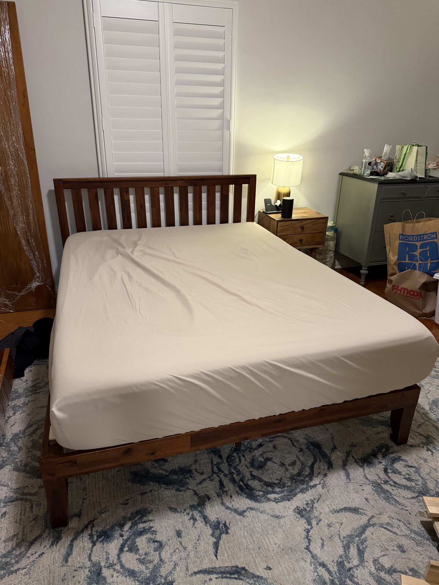 Queen bed frame with memory foam mattess