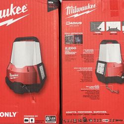 Milwaukee M18 Radius Compact Site Light w/Flood Mode. Tool Only. Model #2144-20