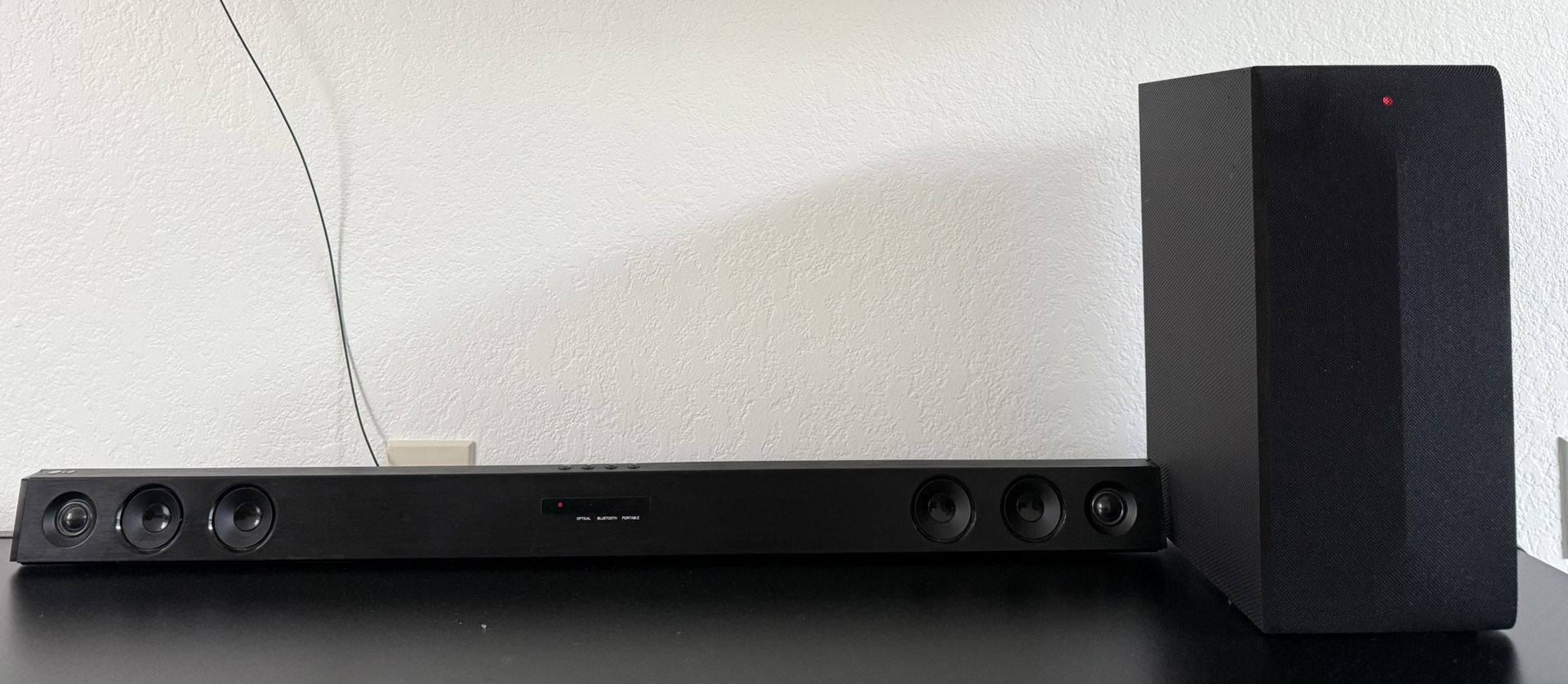 LG Soundbar with Subwoofer