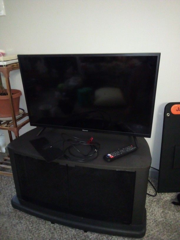 Hisense Flat Screen Television Set