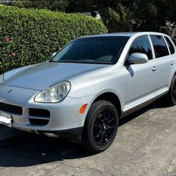 2004 Porsche Cayenne