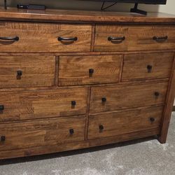 Solid Mixed Hardwood Dresser And 2 Night Stands 